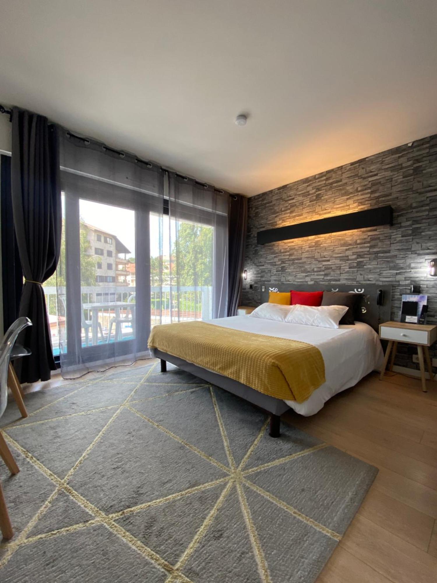 Savoie Hotel Aux Portes De Geneve Saint-Julien-en-Genevois Ngoại thất bức ảnh