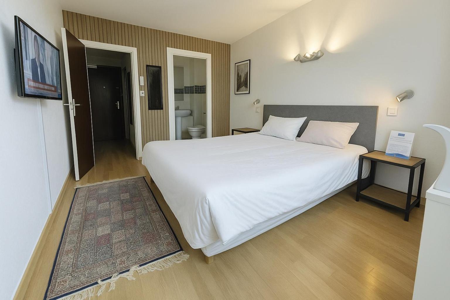 Savoie Hotel Aux Portes De Geneve Saint-Julien-en-Genevois Ngoại thất bức ảnh